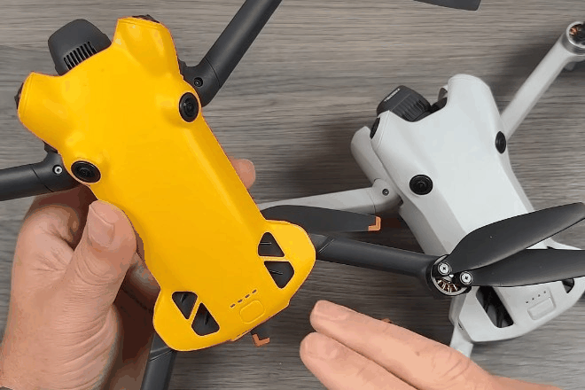 Skyrover X1 与 DJI Mini 4 Pro 的对比，两者在外观设计和功能上几乎无法区分