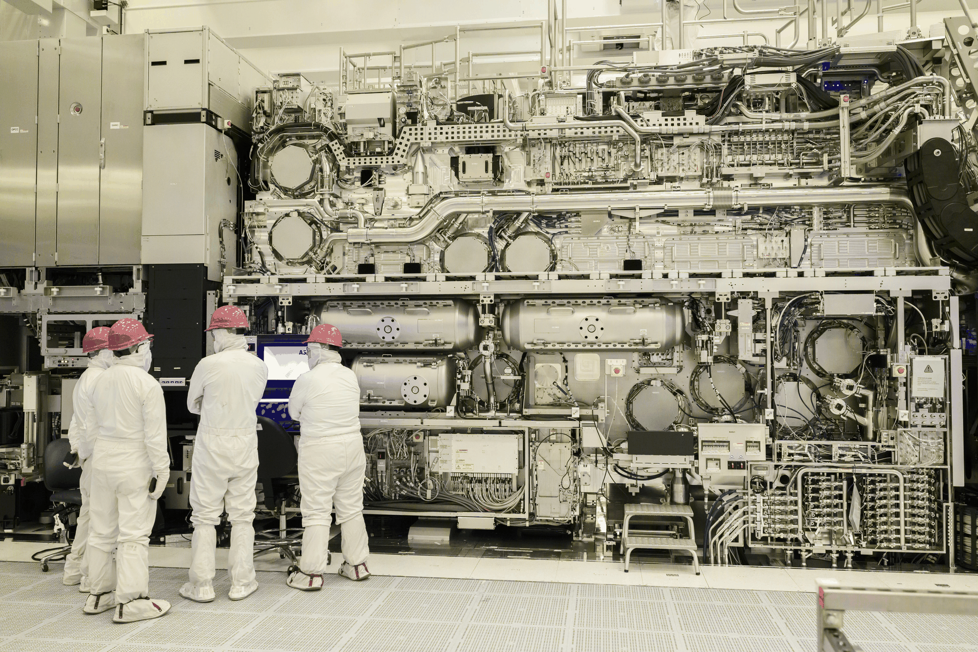 ASML Twinscan EXE:5000 High-NA EUV 光刻机系统外观