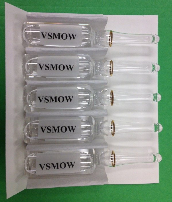 VSMOW 标准水的实物照片