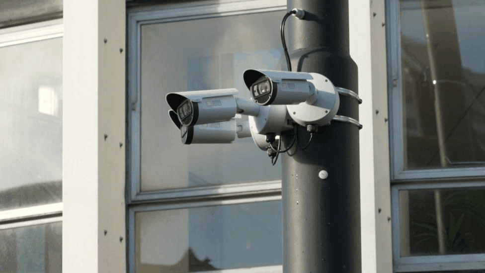 Live Facial Recognition camera van outside London Bridge station